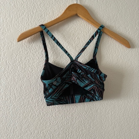 Lululemon Rise and Run Bra
Mini Palm Lace Tofino Teal Multi / Black - Picture 7 of 8